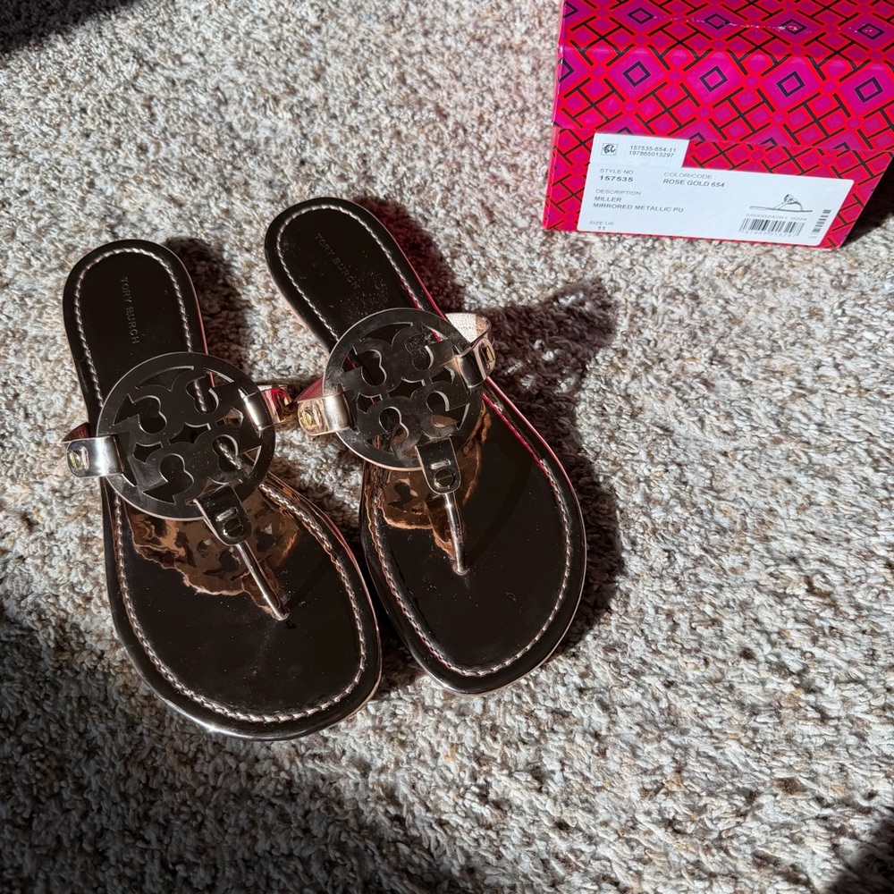 Tory Burch Rose Gold Mirrored Metallic Patent Leather Miller Sandal - Picture 2 of 13